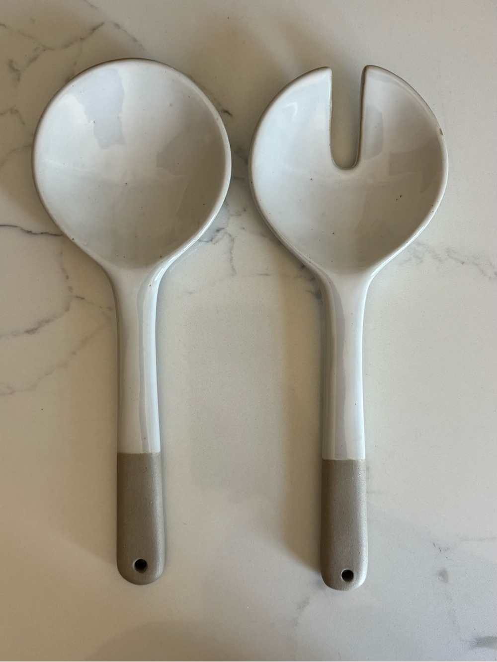 Hearth & Hand Magnolia Stoneware Salad Server Serving Tongs Salad Claws Set